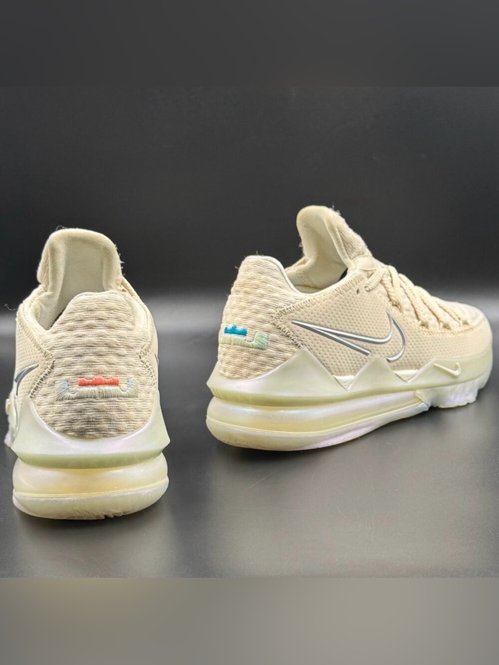 Nike LeBron 17 Low Light Cream